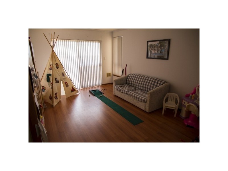 60 Gallipoli Drive, Greenmount WA 6056