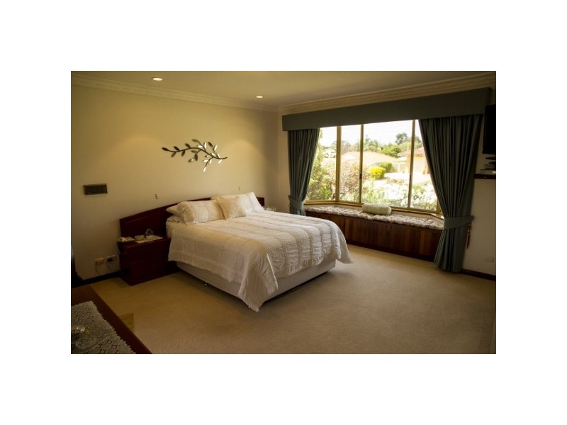 60 Gallipoli Drive, Greenmount WA 6056