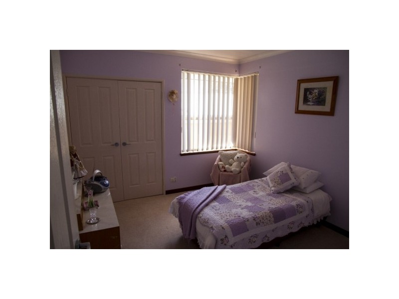 60 Gallipoli Drive, Greenmount WA 6056