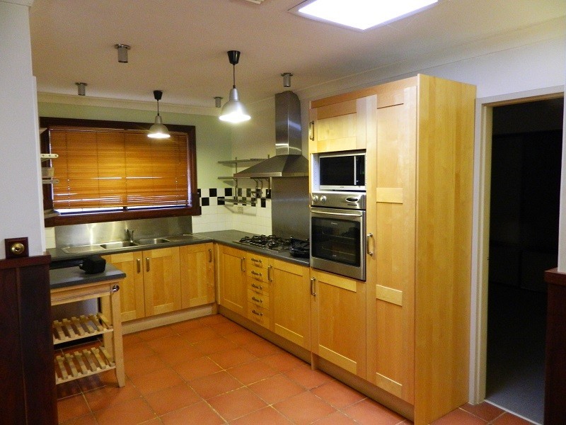 61 Blackadder Road, Swan View WA 6056