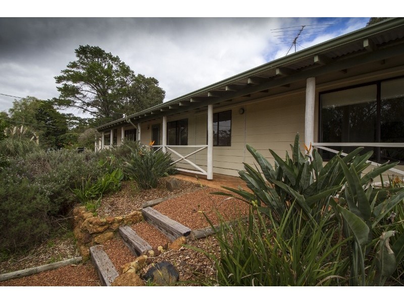 3 Springside Crescent, Glen Forrest WA 6071