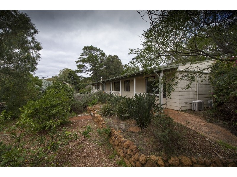 3 Springside Crescent, Glen Forrest WA 6071