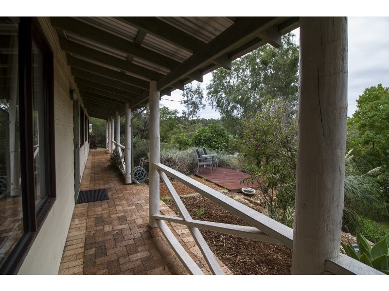 3 Springside Crescent, Glen Forrest WA 6071