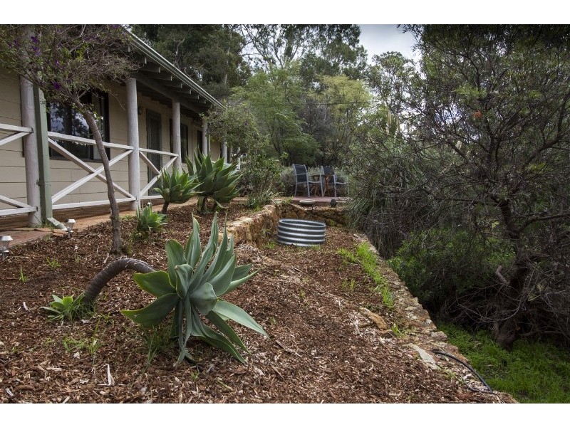 3 Springside Crescent, Glen Forrest WA 6071