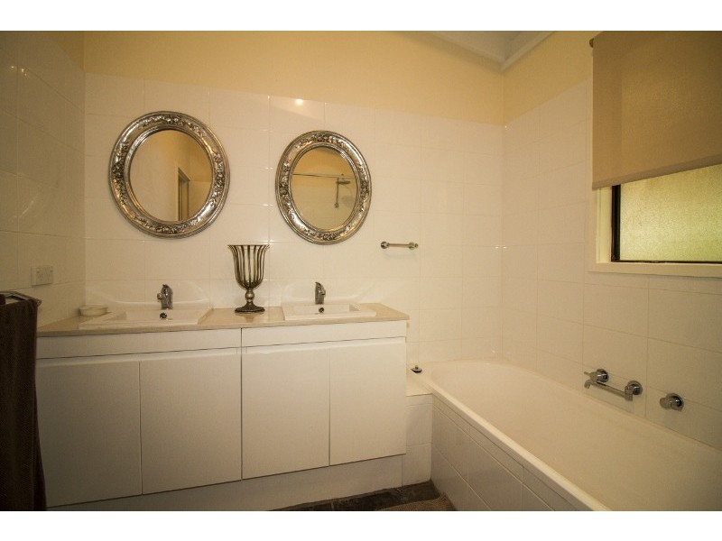 3 Springside Crescent, Glen Forrest WA 6071