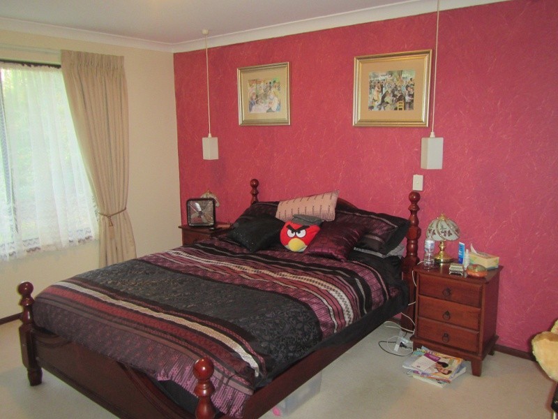 11 Dargin St, Mount Helena WA 6082