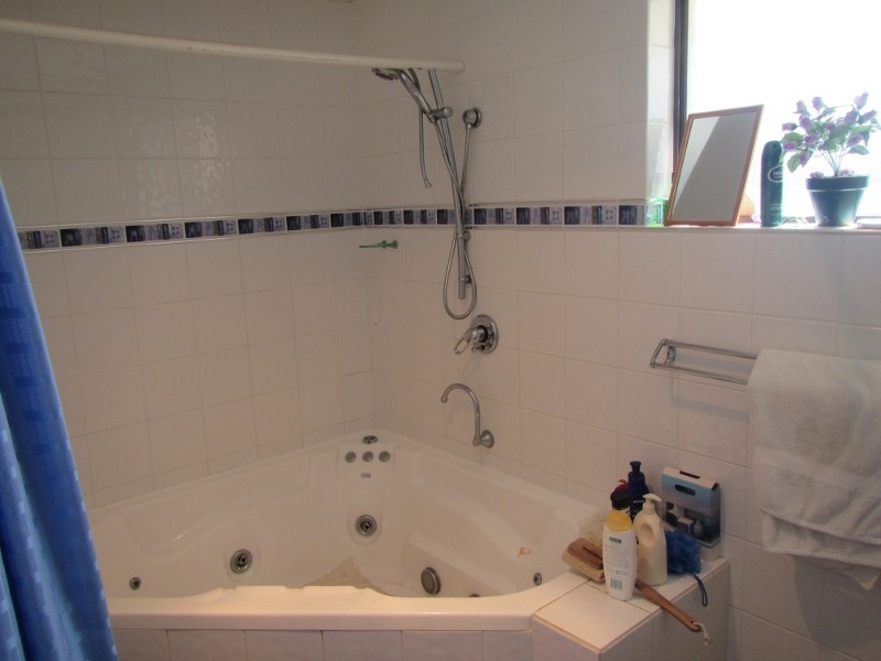 11 Dargin St, Mount Helena WA 6082