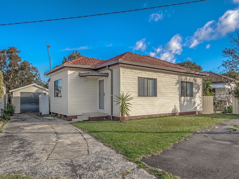3 Waugh Avenue, Towradgi NSW 2518