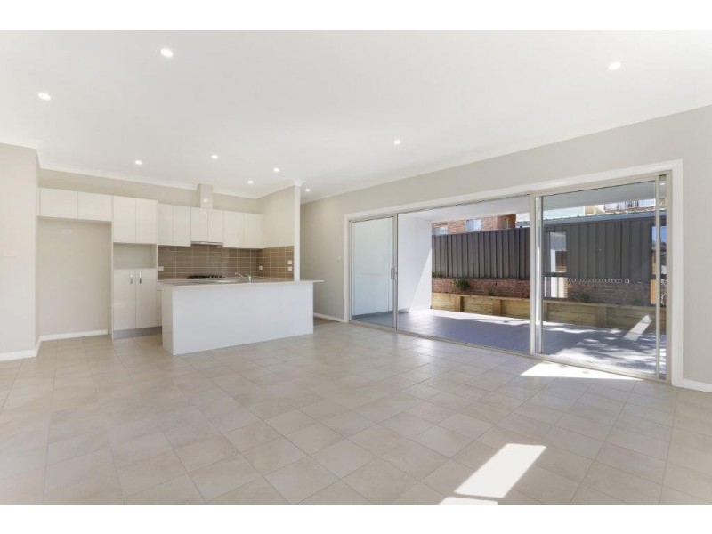 8A Williamson Street, Tarrawanna NSW 2518