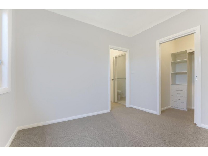 8A Williamson Street, Tarrawanna NSW 2518