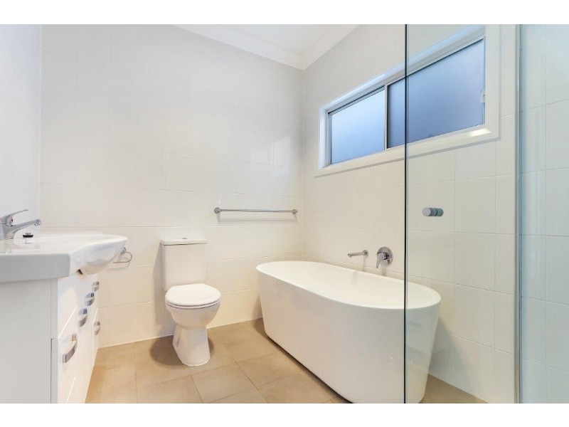 8A Williamson Street, Tarrawanna NSW 2518