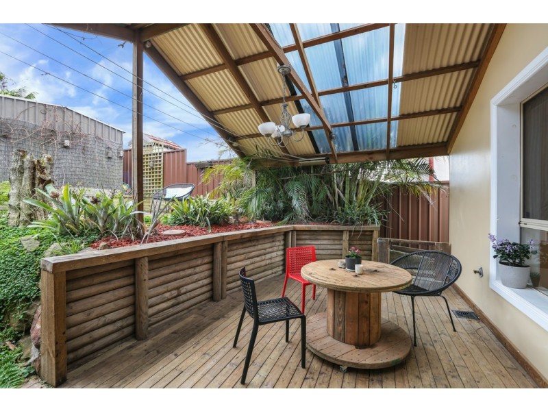 214 Gladstone Avenue, Mount Saint Thomas NSW 2500