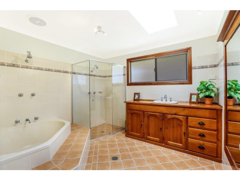 31 O’Donnell Drive, Figtree NSW 2525