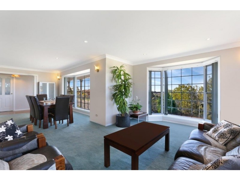 91 Derribong Drive, Cordeaux Heights NSW 2526