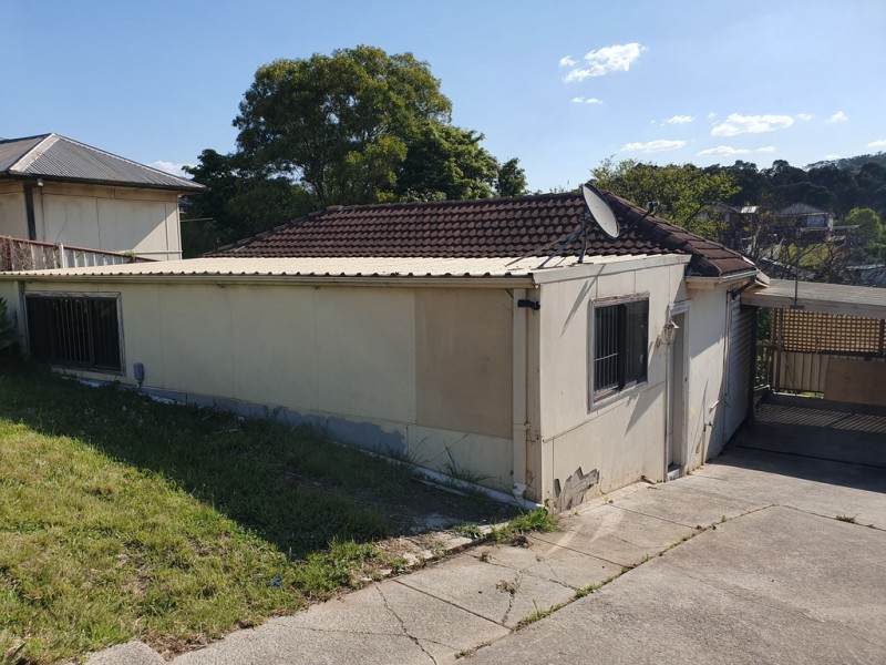 138 Lake Avenue, Cringila NSW 2502