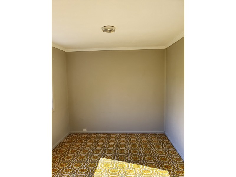 138 Lake Avenue, Cringila NSW 2502