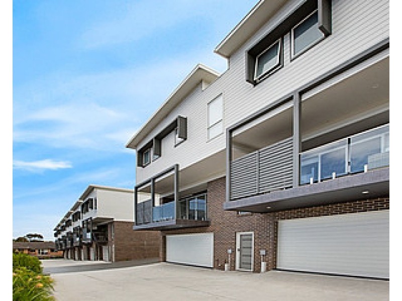 8/37 Bridge Street, Coniston NSW 2500