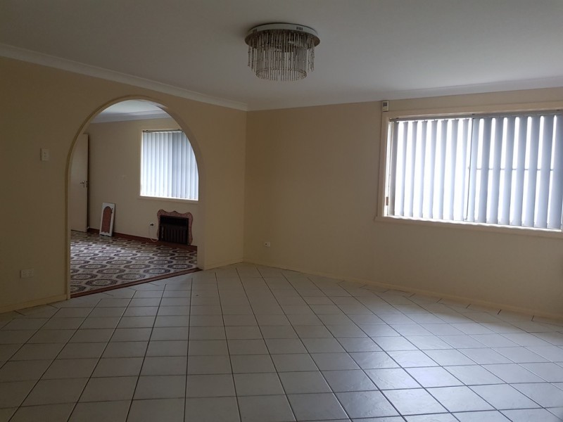 6 Kelvin Road, Coniston NSW 2500