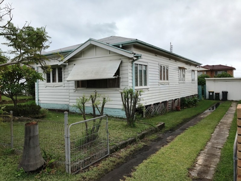 25 Strathearn Avenue, Coniston NSW 2500