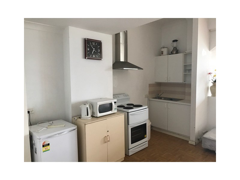 1/4 Yellagong Street, West Wollongong NSW 2500