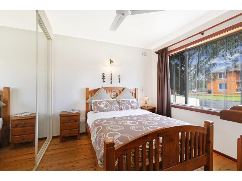 15 Byron Street, Bellambi NSW 2518