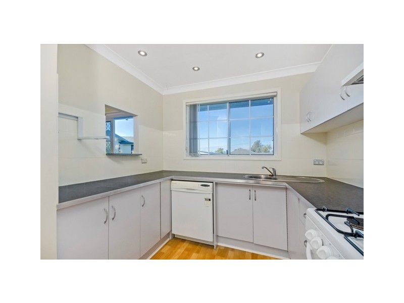 4/35 Lawrence Street, Woonona NSW 2517