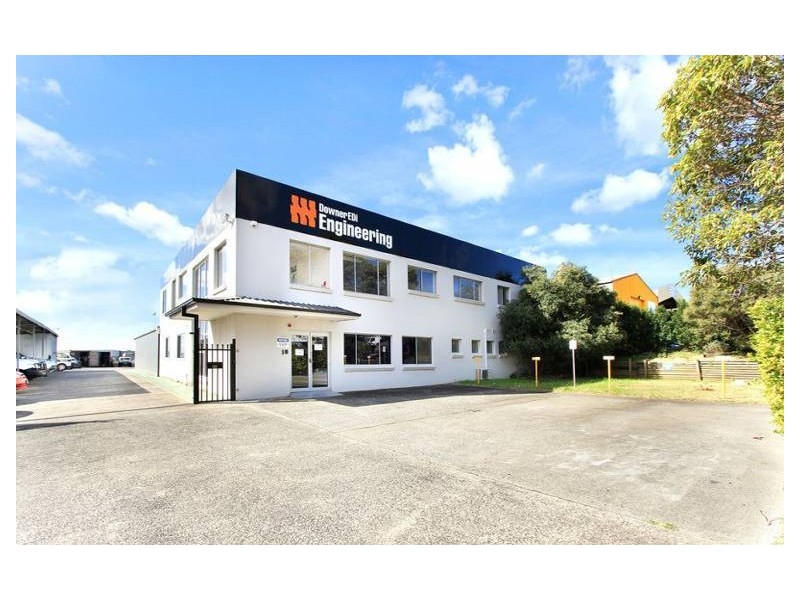 10 Orangegrove Road, Unanderra NSW 2526