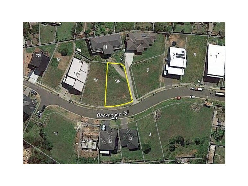 15 Backhouse Road, Lake Heights NSW 2502