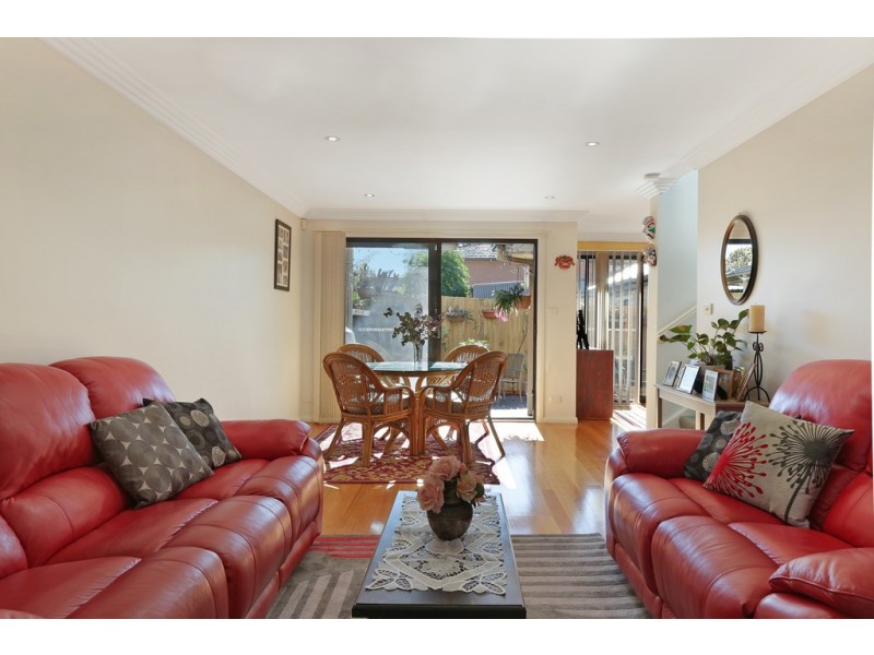 2/22 Matthews Street, Wollongong NSW 2500