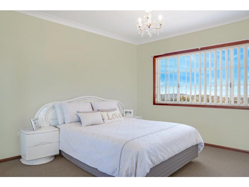95 Derribong Drive, Cordeaux Heights NSW 2526