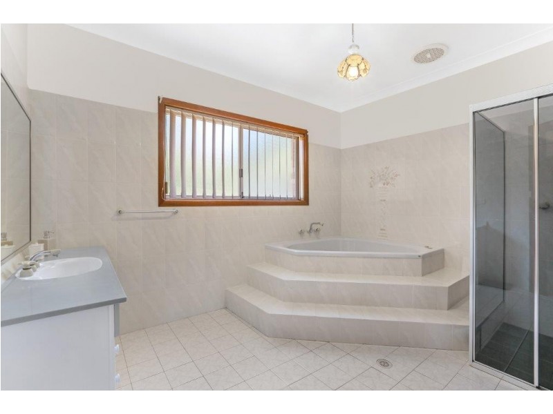 95 Derribong Drive, Cordeaux Heights NSW 2526