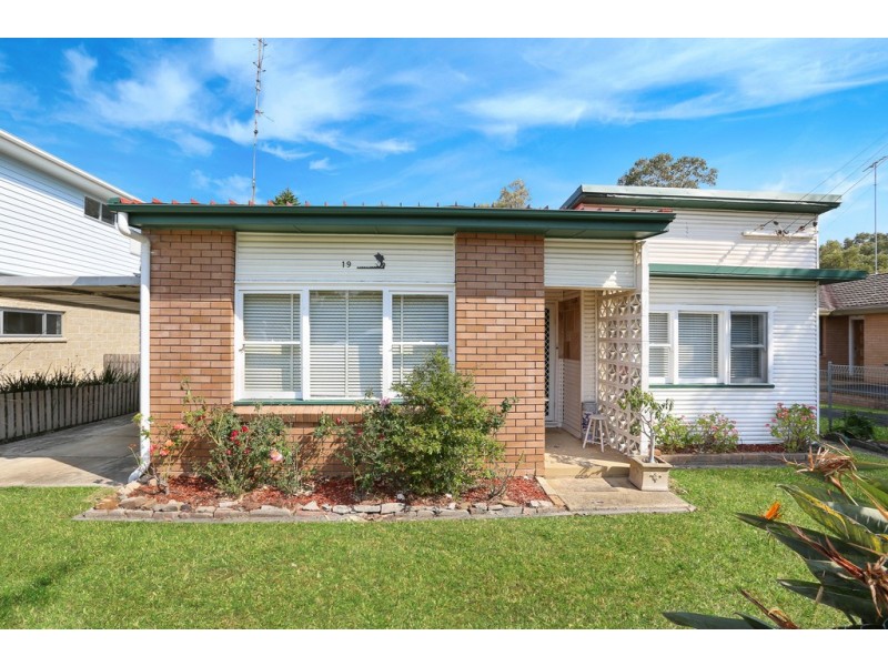 19 Beach Street, Bulli NSW 2516