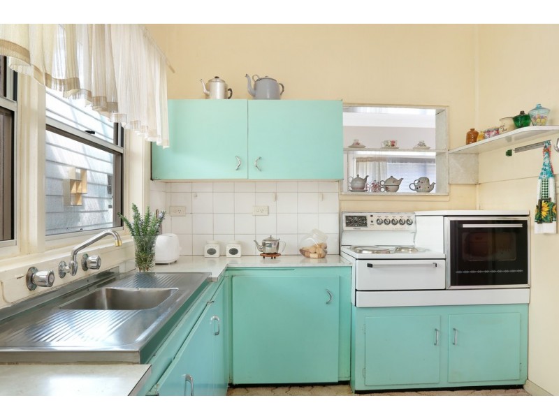 19 Beach Street, Bulli NSW 2516