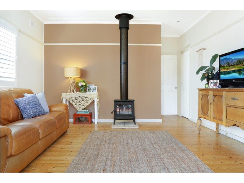 26 Carr Street, Towradgi NSW 2518