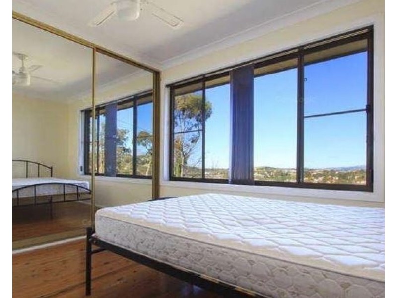 96 Beatus Street, Unanderra NSW 2526