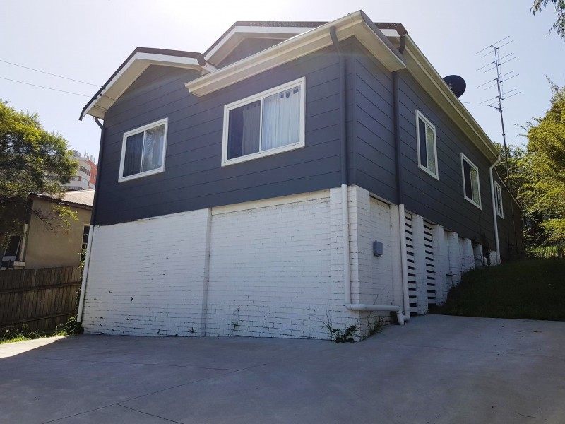 6 Parkinson Street, Wollongong NSW 2500