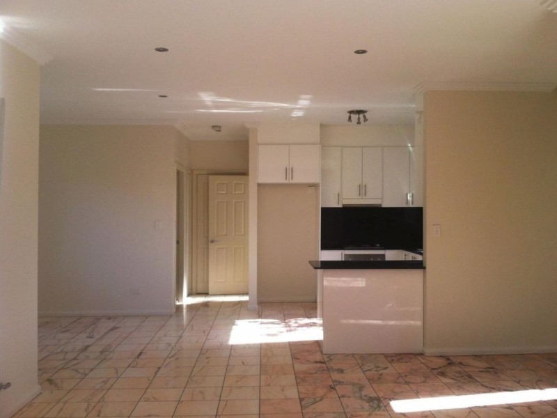 22a Rowland Avenue, Wollongong NSW 2500