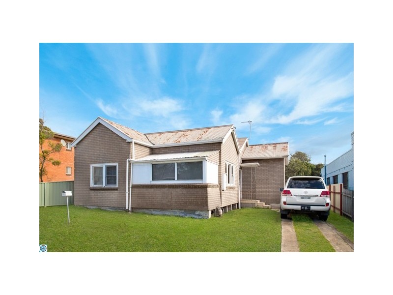 146 Auburn Street, Coniston NSW 2500