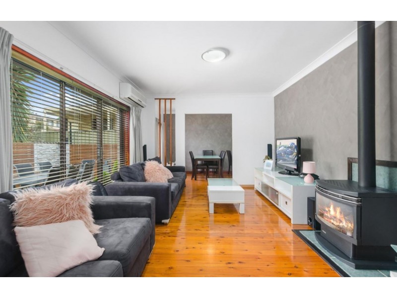 57 Edgeworth Avenue, Kanahooka NSW 2530