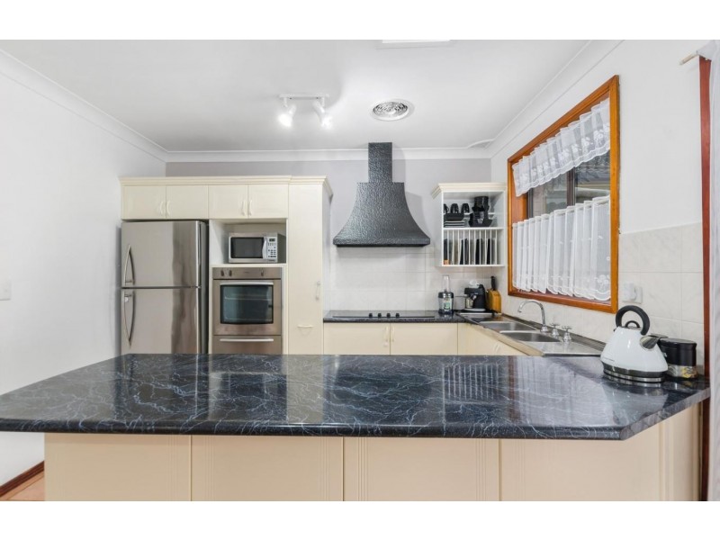 57 Edgeworth Avenue, Kanahooka NSW 2530