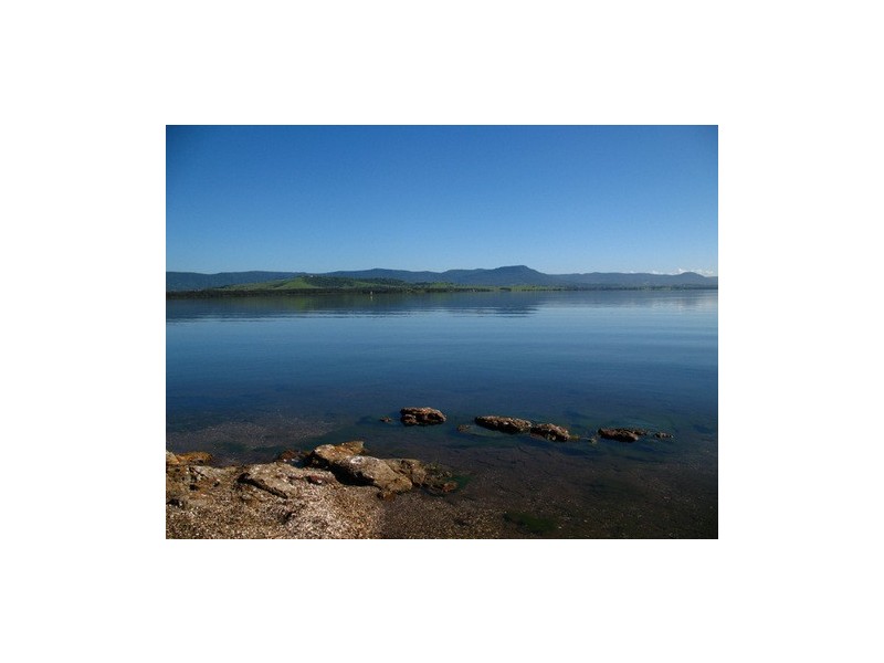 73-75 Lake Entrance Road, Oak Flats NSW 2529