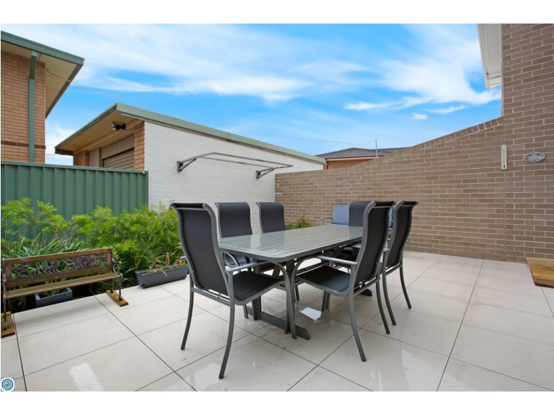 4/21 Pur Pur Avenue, Lake Illawarra NSW 2528
