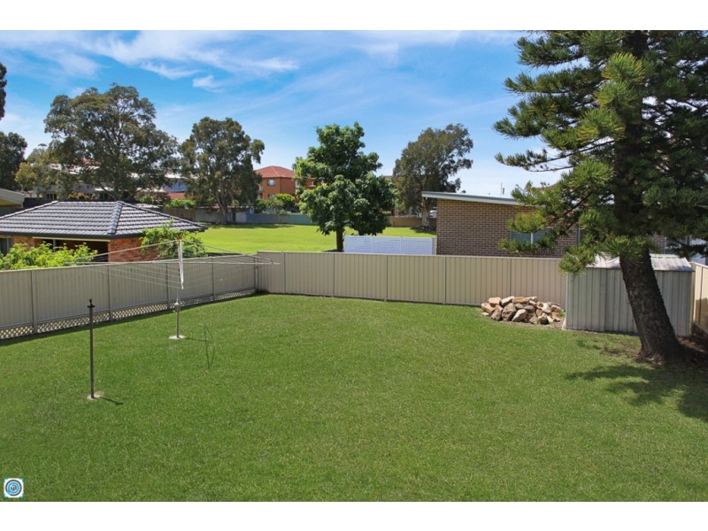 27 Jutland Avenue, Wollongong NSW 2500