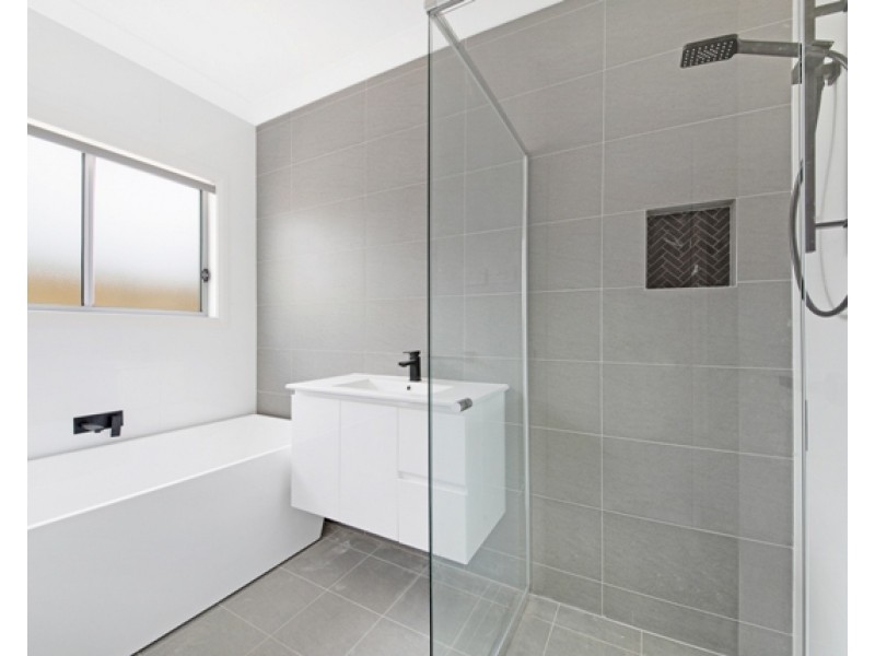 5 Nimmitabel Street, Tullimbar NSW 2527