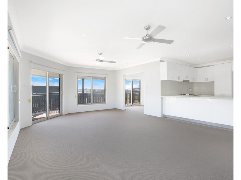 2/1 Brompton Road, Bellambi NSW 2518