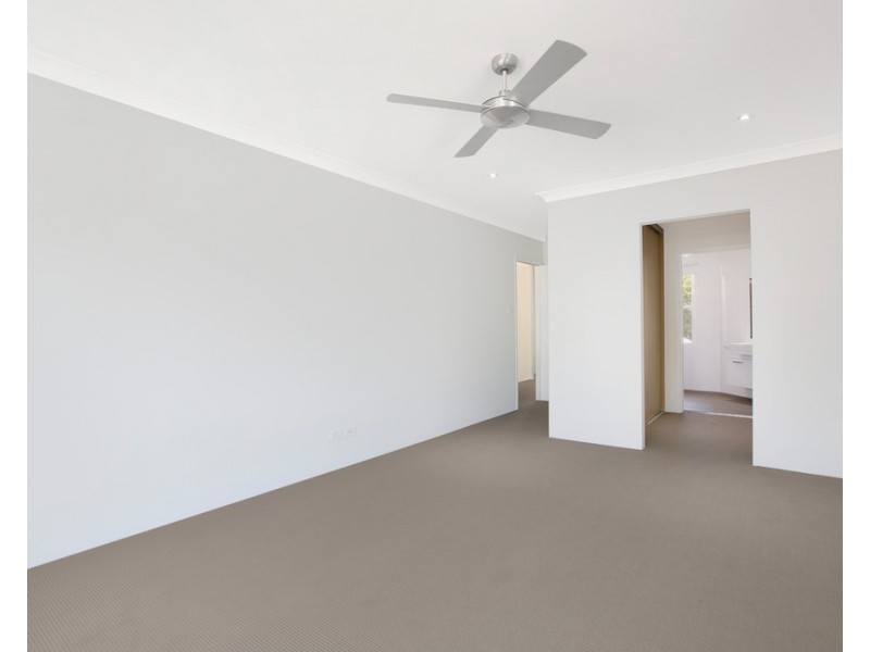 2/1 Brompton Road, Bellambi NSW 2518