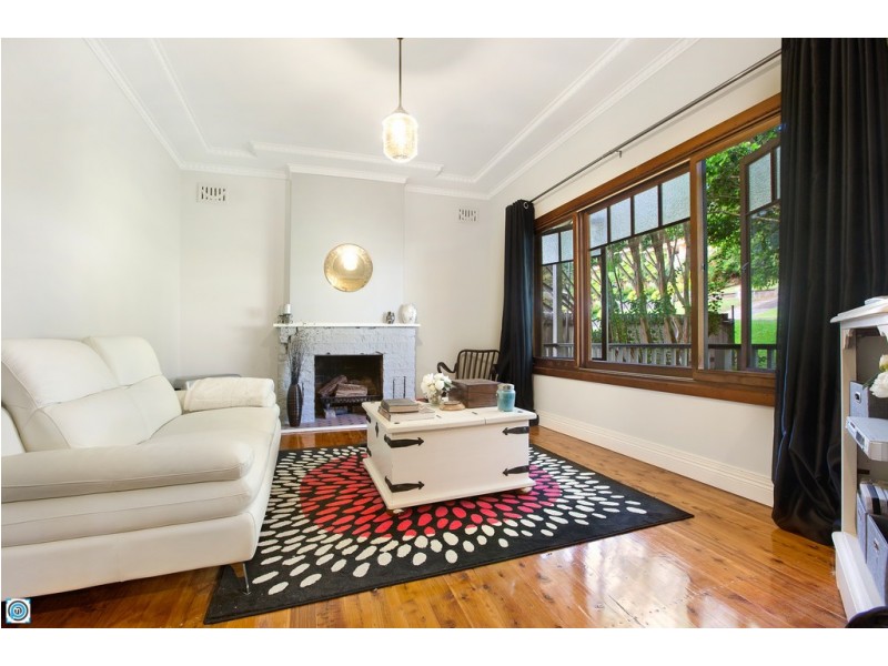 29 Stafford Road, Mount Kembla NSW 2526