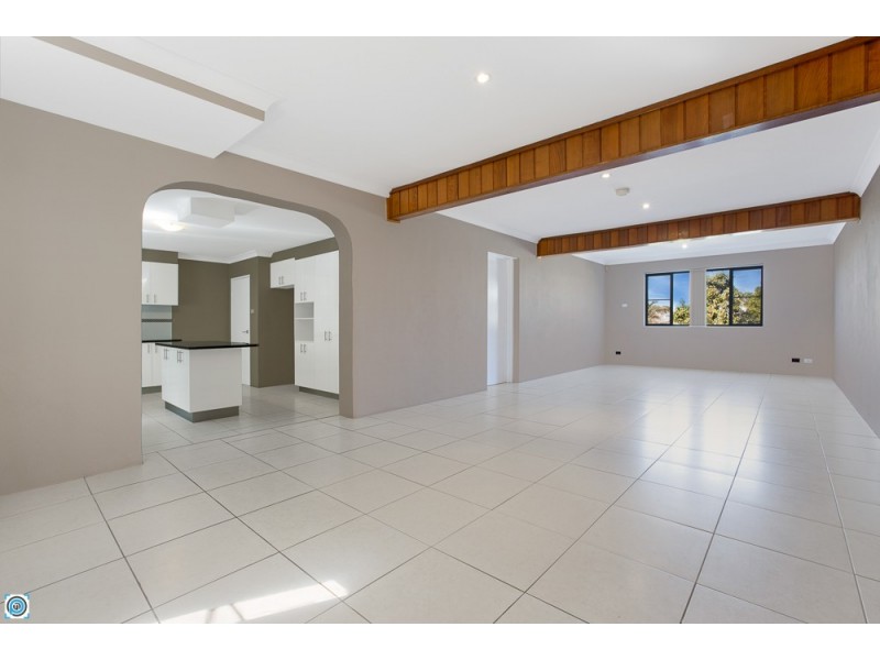 102 Derribong Drive, Cordeaux Heights NSW 2526