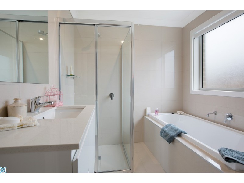 4/21 Pur Pur Avenue, Lake Illawarra NSW 2528