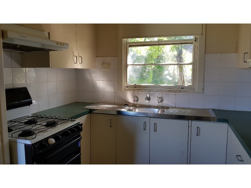 26 Mount Street, Mount Saint Thomas NSW 2500